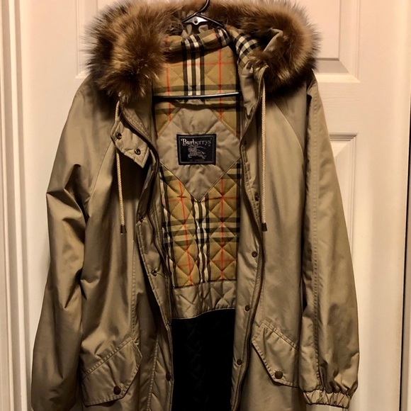 authentic vintage Burberry fur hooded jacket M-L - Picture 7 of 7